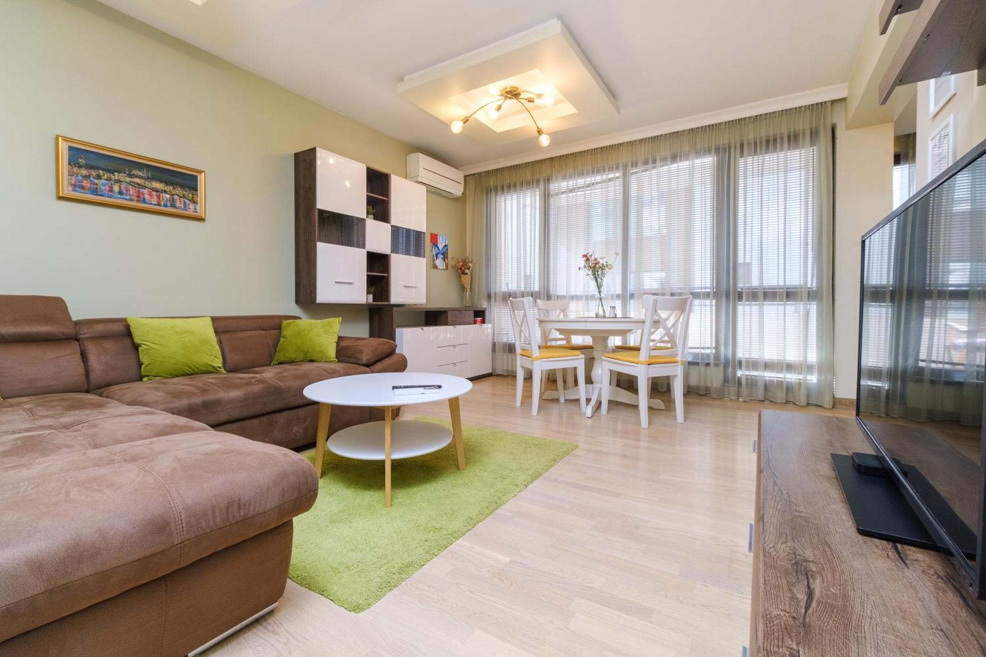 Riverside 2-Bedroom Apartment Plovdiv Buitenkant foto